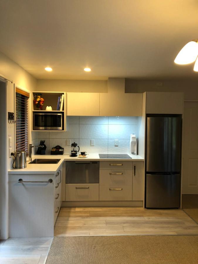 Cherrywood Cottage อาคาโรอา ภายนอก รูปภาพ